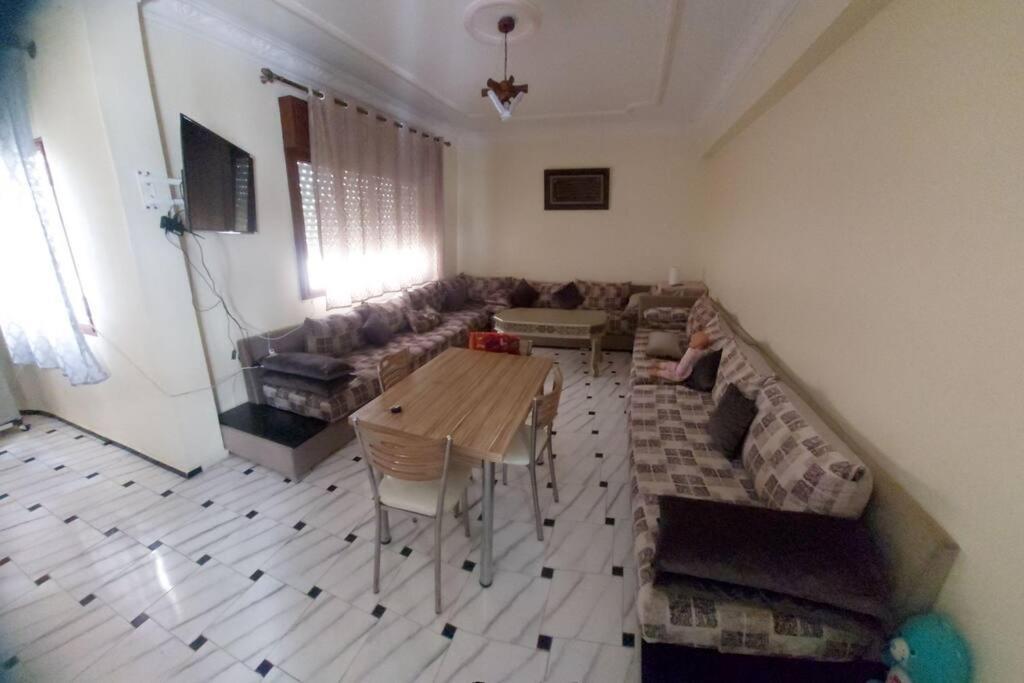 Appartement Au Centre De Tanger Nejma Esterno foto