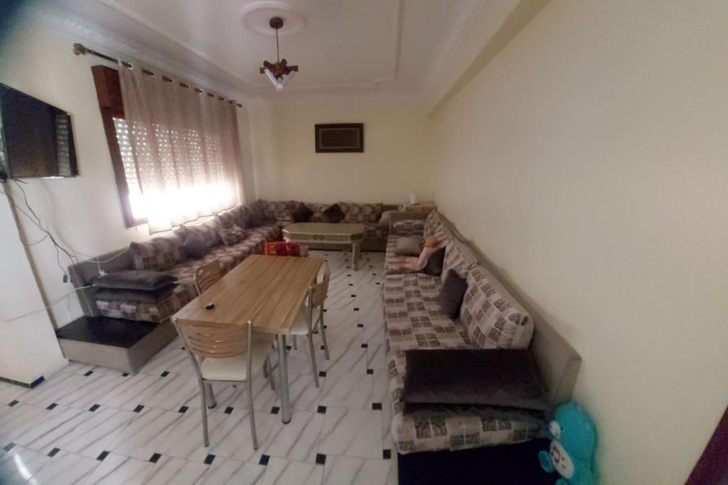 Appartement Au Centre De Tanger Nejma Esterno foto