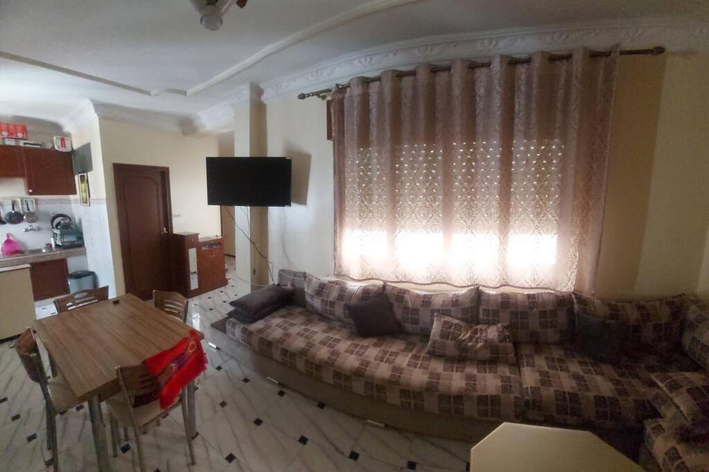 Appartement Au Centre De Tanger Nejma Esterno foto